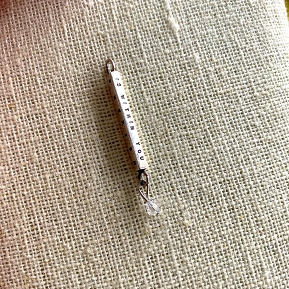 Sterling silver inspirational quote pendant - Picture 4 of 4